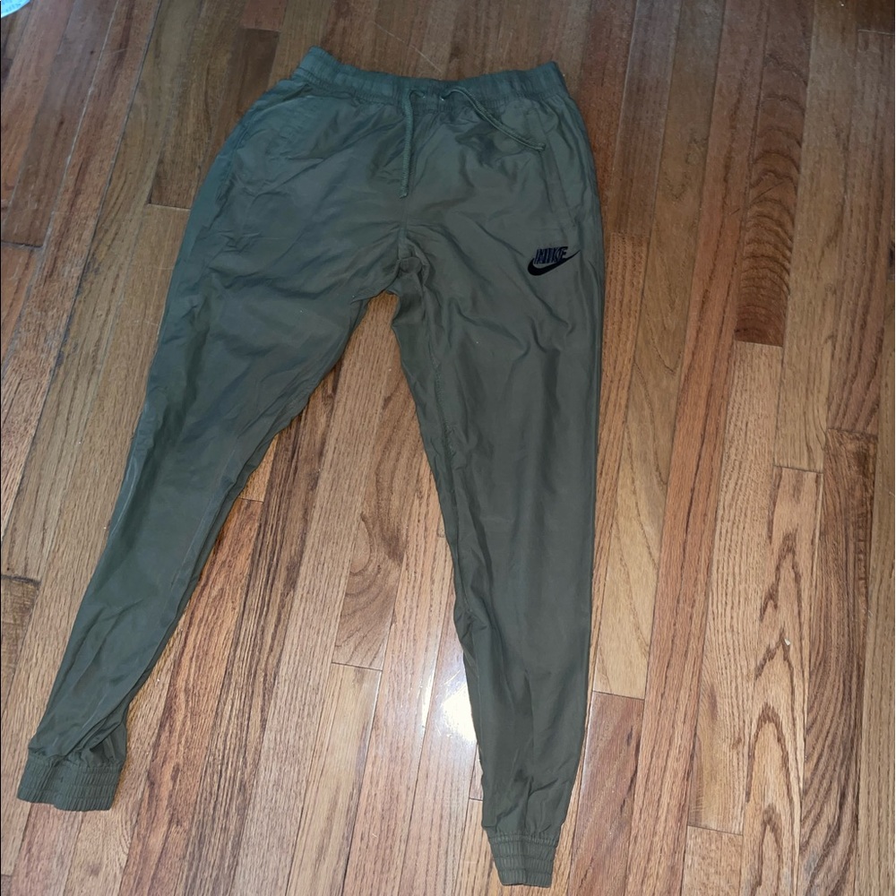 Nike Joggers (Men’s)